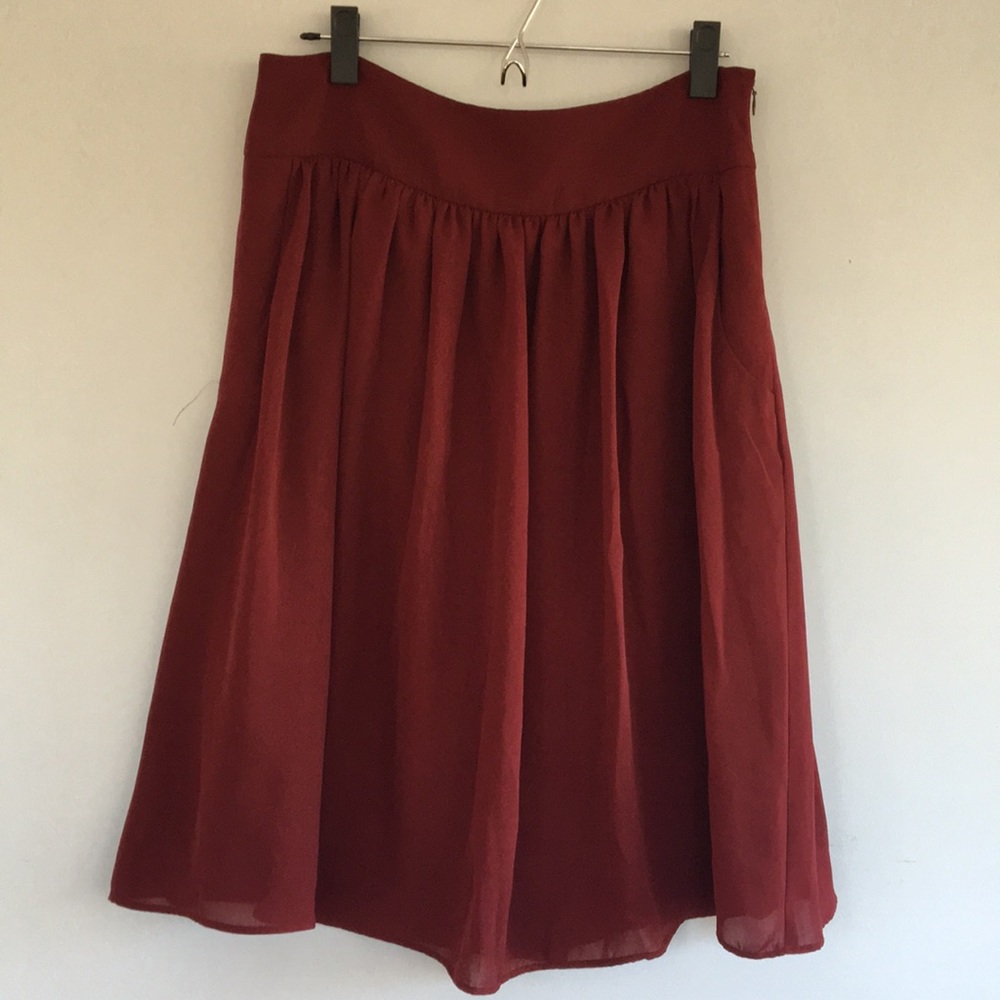 Ann Taylor VGUC Burgundy Skirt